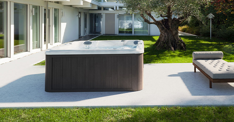 Jacuzzi® Hot Tubs