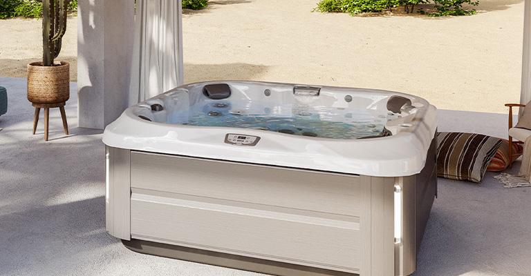 Explore Jacuzzi® Hot Tubs Features